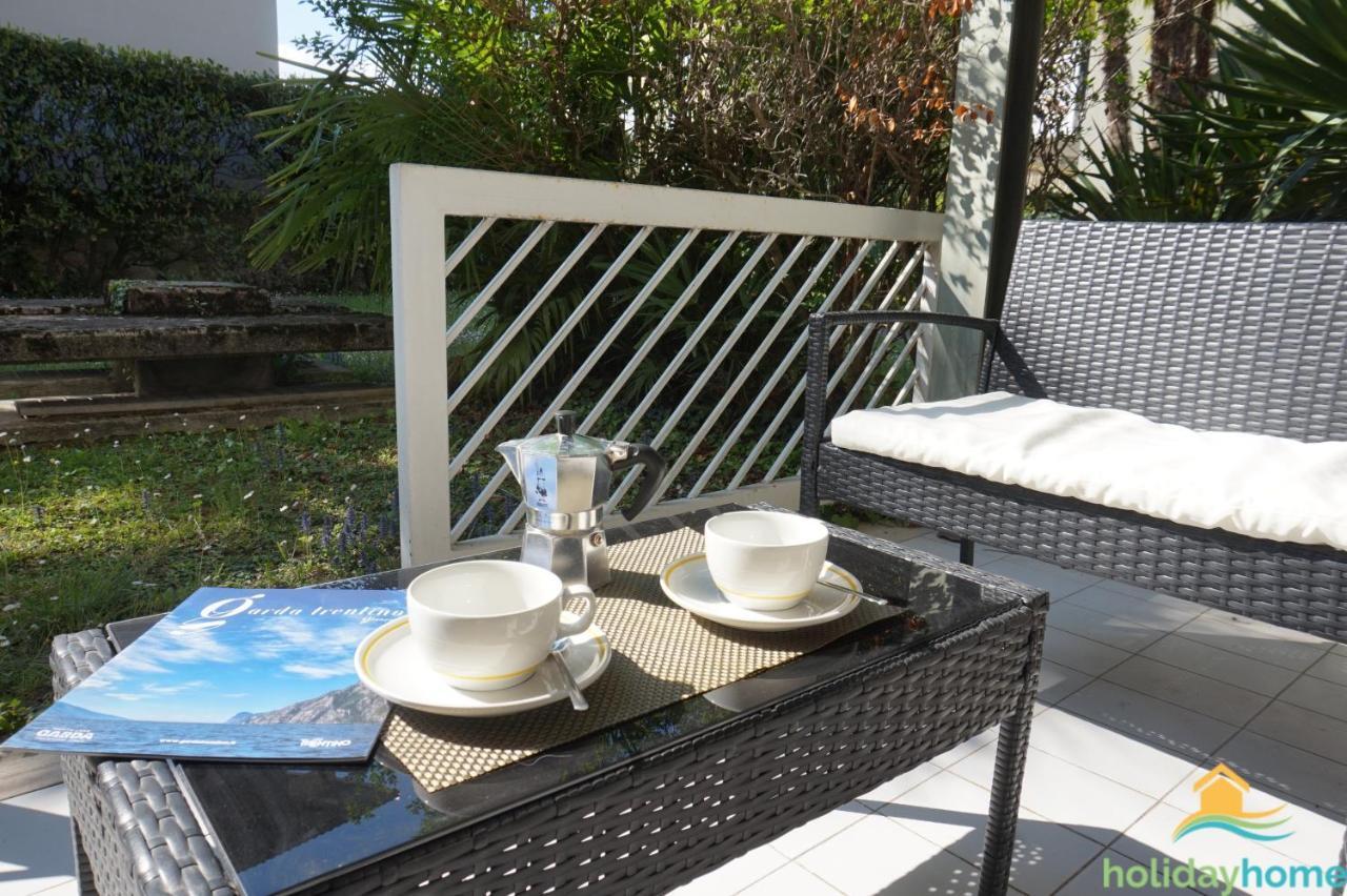Green Relax Apartment Riva del Garda Bagian luar foto